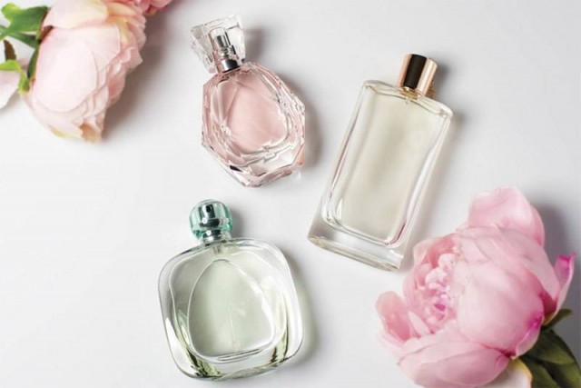 Реновация на съществуващи парфюми – защо се прави?